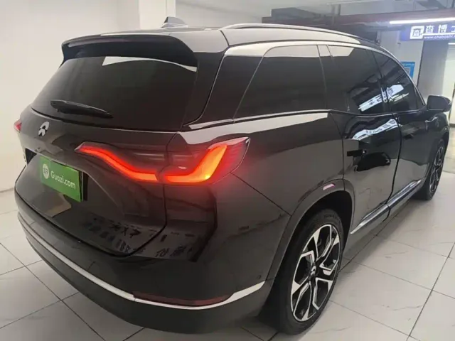 Nio ES8 — Фото автомобиля 6