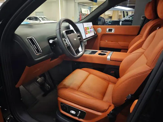 Li Auto L9 — Фото автомобиля 7