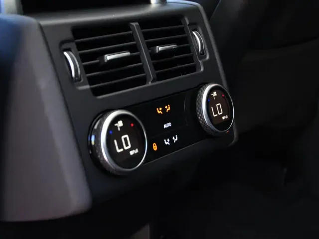 Land Rover Discovery — Фото автомобиля 20