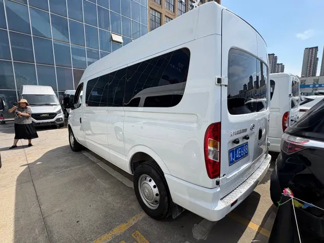 Maxus Xintu V80 — Фото автомобиля 9