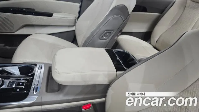 Kia Carnival — Фото автомобиля 28