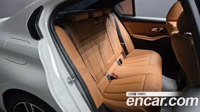BMW 3-Series 3 серия (G20) 320i M Sport — Фото автомобиля 11