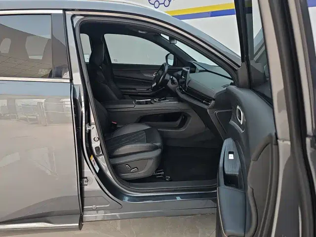 Changan Qiyuan Q05 — Фото автомобиля 8