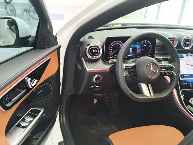 Mercedes-Benz C-Class — Фото автомобиля 15