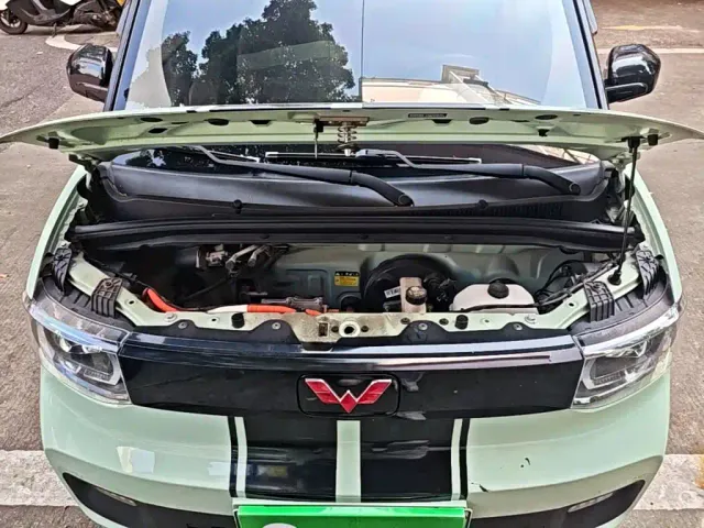 Wuling Hongguang Mini EV — Фото автомобиля 15