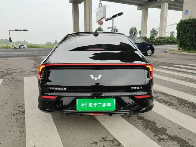 Wuling Starlight — Фото автомобиля 5
