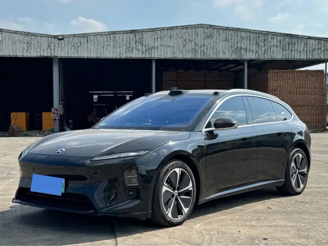 Фотография автомобиля — Nio ET5 Touring