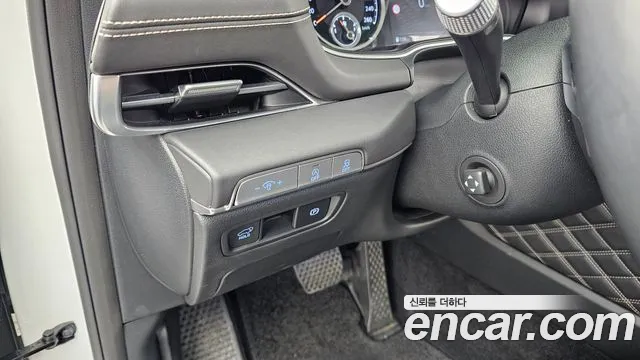 Genesis GV80 — Фото автомобиля 22