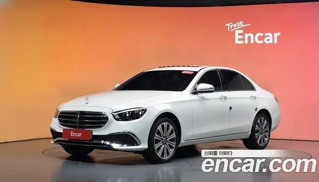Фотография автомобиля — Mercedes-Benz E-Class W213