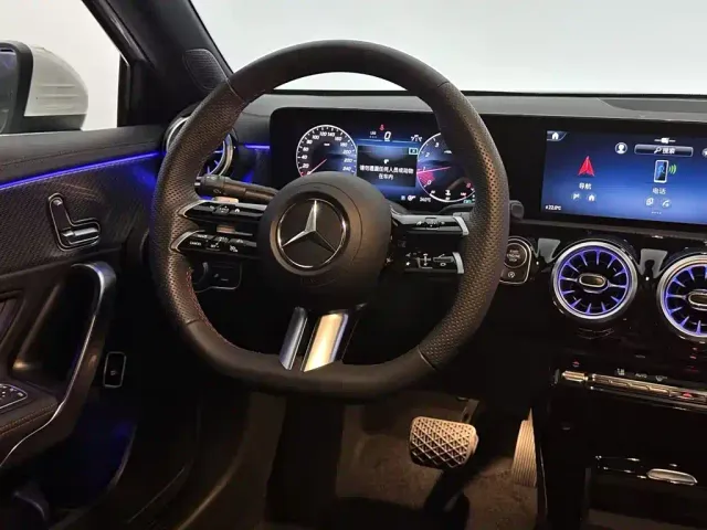 Mercedes-Benz A-Class — Фото автомобиля 5