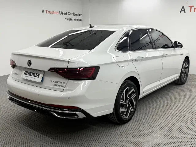 Volkswagen Sagitar — Фото автомобиля 5