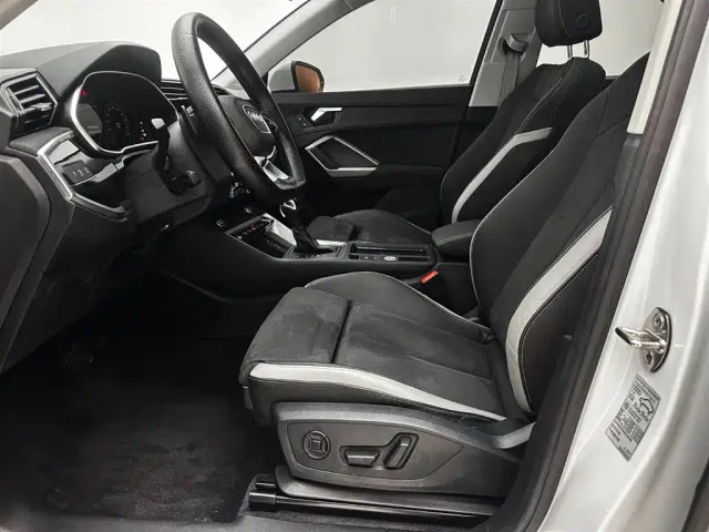 Audi Q3 — Фото автомобиля 10