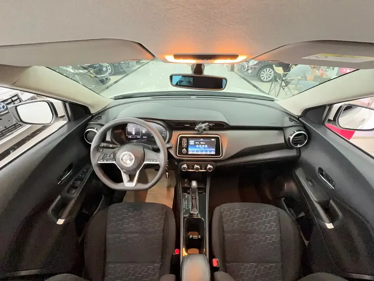 Nissan Kicks 2022 1.5L CVT XL Fashion Edition — Фото автомобиля 16
