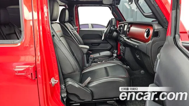 Jeep Wrangler JL — Фото автомобиля 11