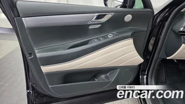 Genesis GV80 — Фото автомобиля 13