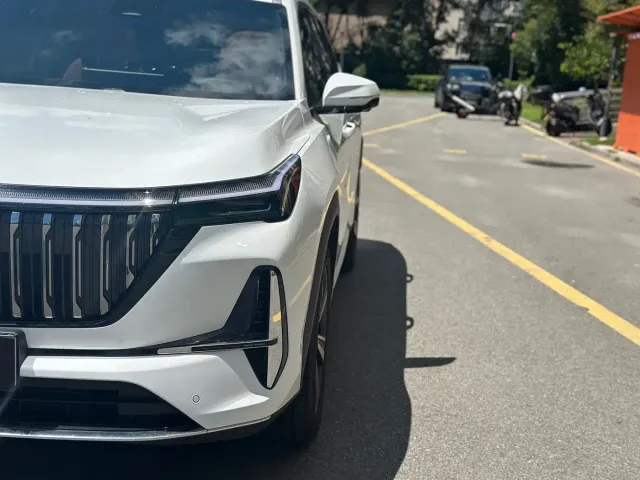 Geely Boyue L — Фото автомобиля 11