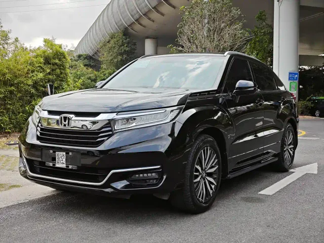 Фотография автомобиля — Honda Avancier