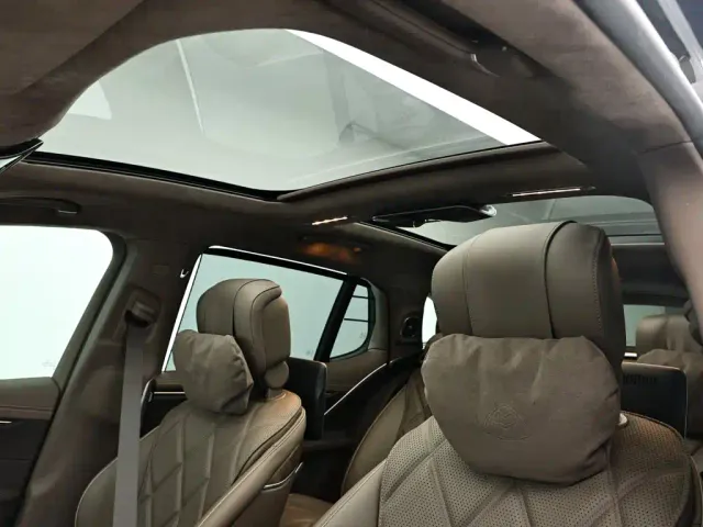 Mercedes-Benz Maybach EQS SUV — Фото автомобиля 12