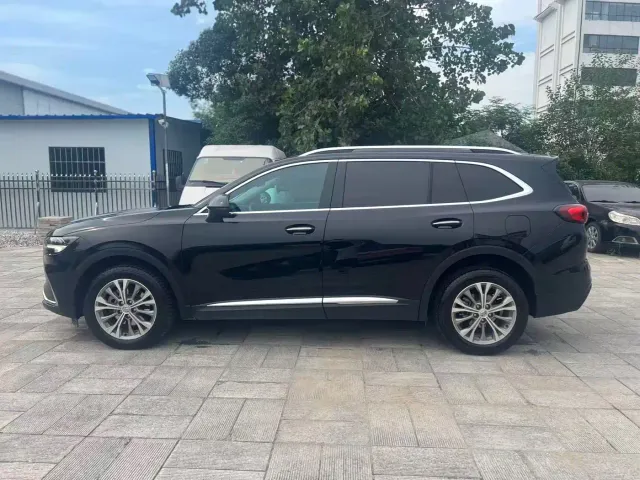 Buick Envision Plus — Фото автомобиля 4