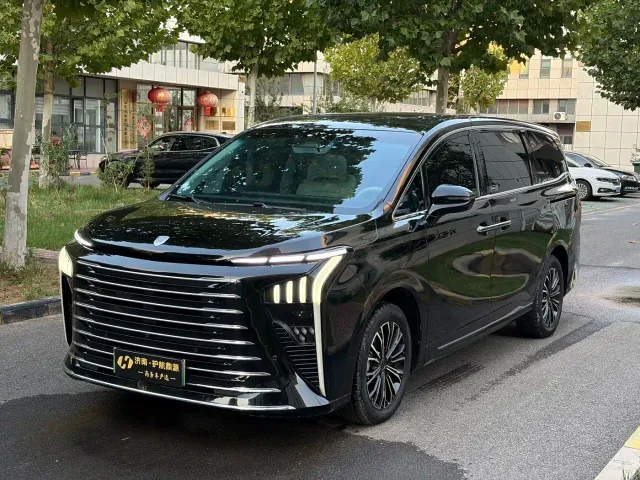 Фотография автомобиля — Forthing Xinghai V9