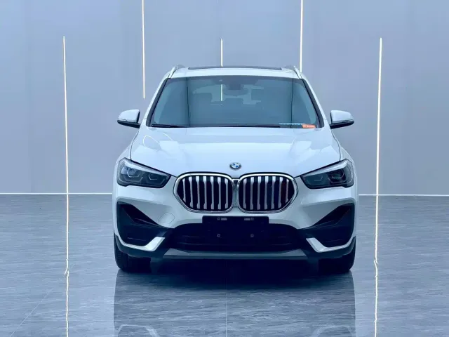 BMW X1 — Фото автомобиля 2