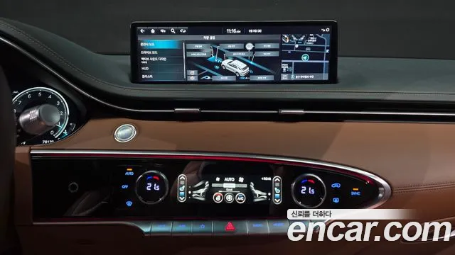 Genesis GV70 — Фото автомобиля 14