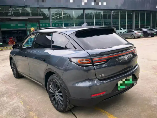 Leapmotor C11 — Фото автомобиля 9