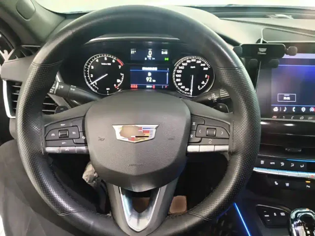 Cadillac CT5 — Фото автомобиля 10