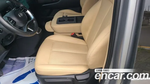 Hyundai Staria — Фото автомобиля 13