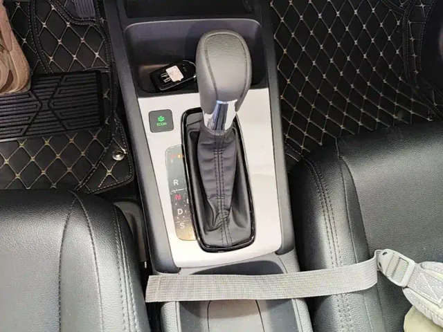 Honda Fit — Фото автомобиля 13