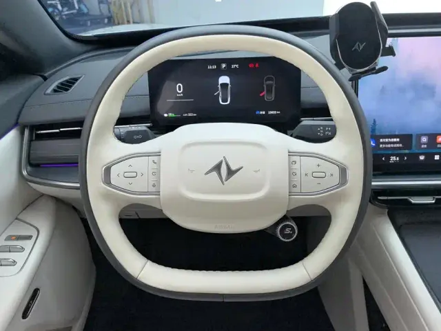 Dongfeng eπ 007 — Фото автомобиля 15