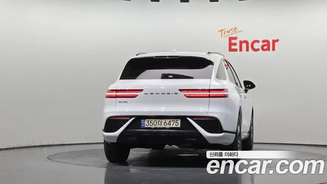 Genesis GV70 2.2 Дизель 2WD — Фото автомобиля 4