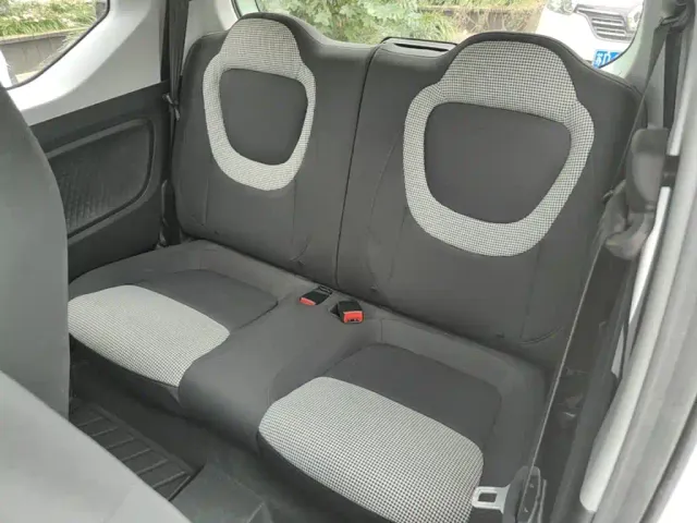 Wuling Hongguang Mini EV — Фото автомобиля 16