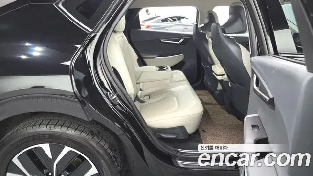 Kia EV6 — Фото автомобиля 17