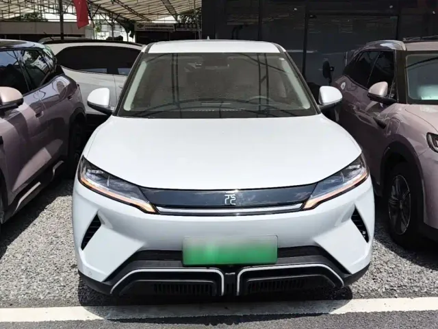 BYD Yuan UP — Фото автомобиля 2
