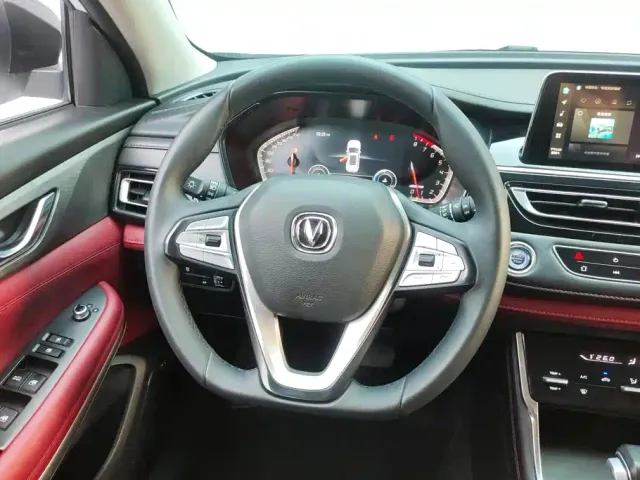 Changan CS75 — Фото автомобиля 15
