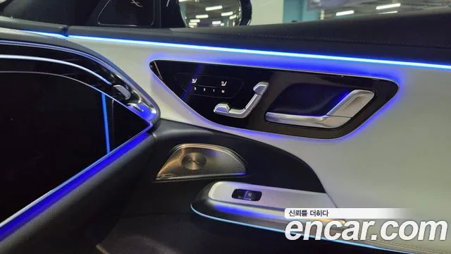 Mercedes-Benz E-Class — Фото автомобиля 12
