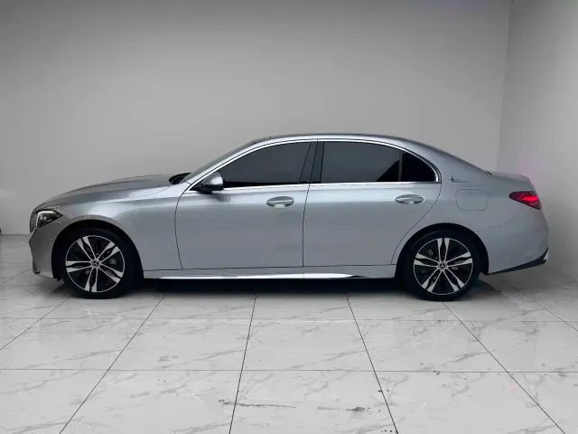 Mercedes-Benz C-Class — Фото автомобиля 16