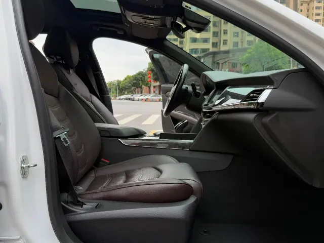 Cadillac CT6 — Фото автомобиля 24
