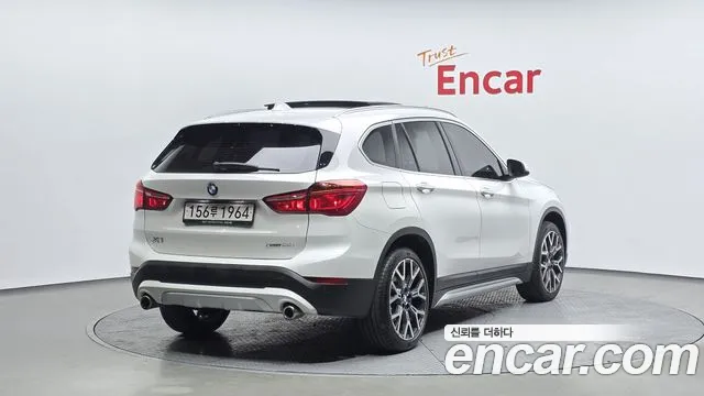BMW X1 — Фото автомобиля 2