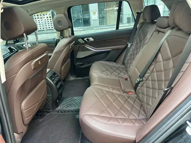 BMW X5 — Фото автомобиля 9