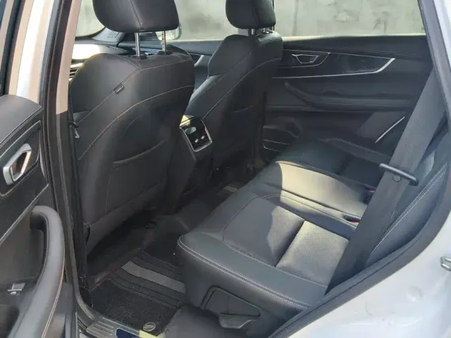 Chery Tiggo 8 — Фото автомобиля 11