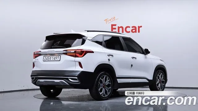Kia Seltos — Фото автомобиля 2