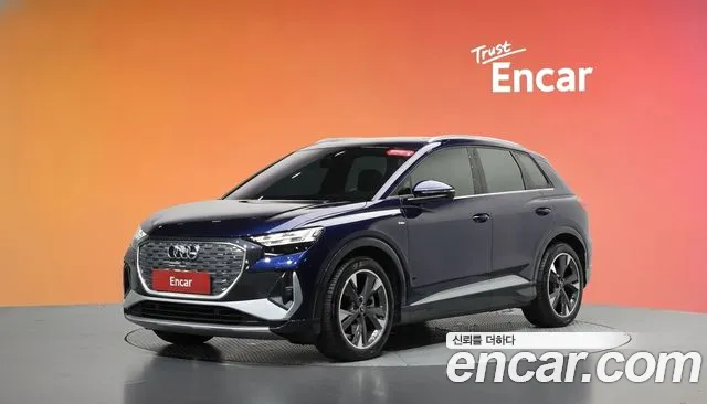Фотография автомобиля — Audi Q4 e-tron F4