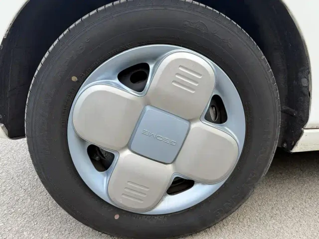 Geely Panda — Фото автомобиля 8
