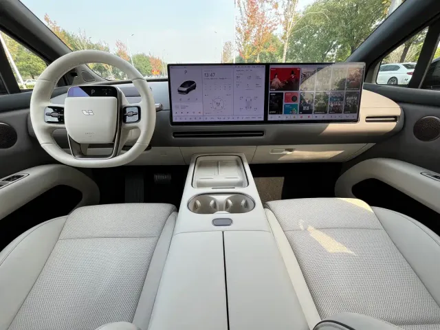 Li Auto i6 — Фото автомобиля 9