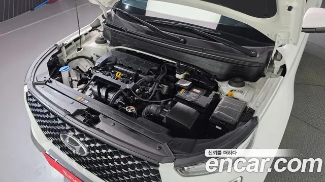 Hyundai Venue — Фото автомобиля 9