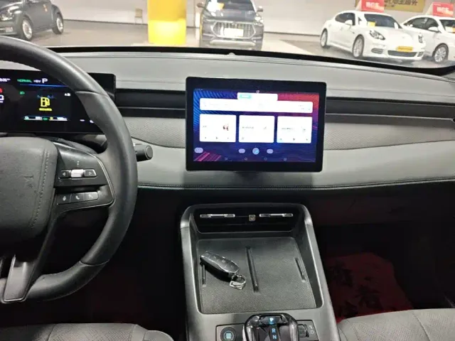 BYD Qin PLUS — Фото автомобиля 12