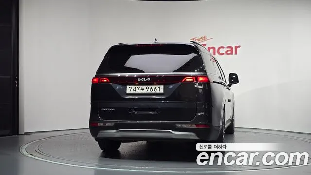 Kia Carnival 4th Gen — Фото автомобиля 4