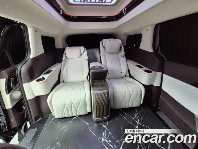 Kia Carnival Generation 4 — Фото автомобиля 17